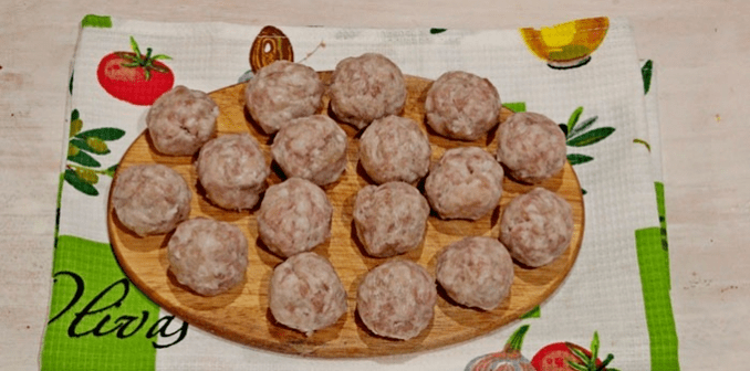 Indity qaynatilgan köples